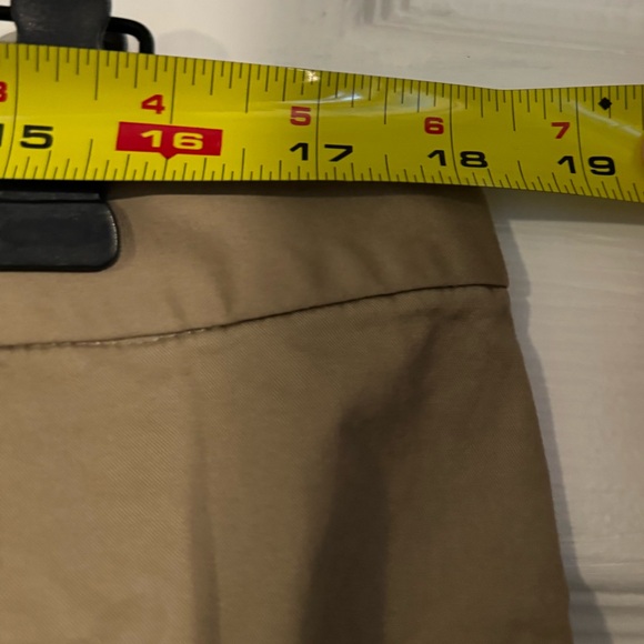 Michael Kors Size 14 Shorts Tan - Picture 5 of 13